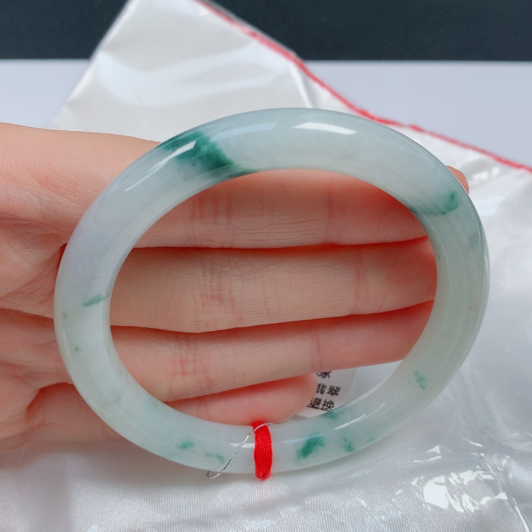 翡翠手镯未镶嵌55圆条