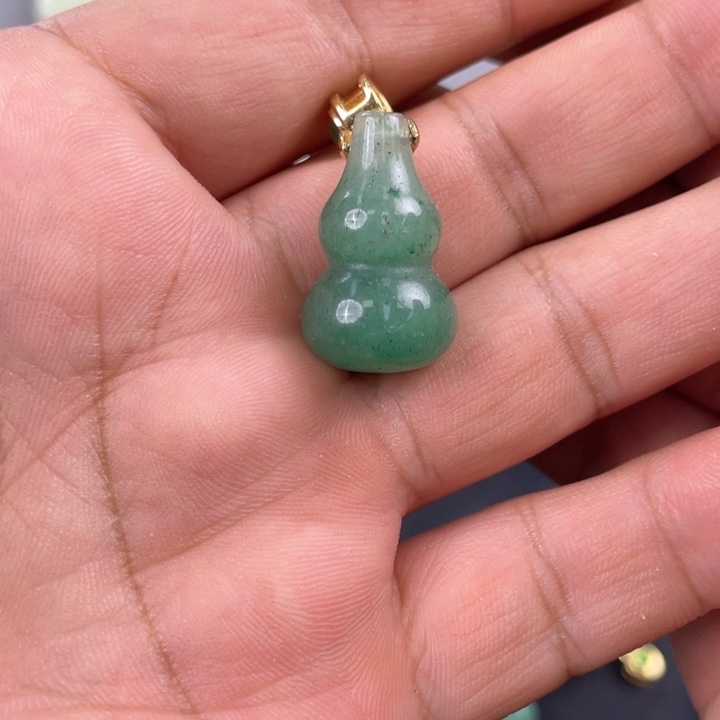 合金东陵石颈饰多样性随机发货
