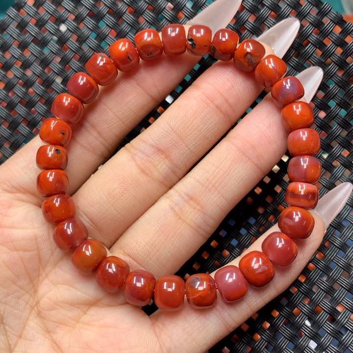 南红玛瑙手串未镶嵌7mm
