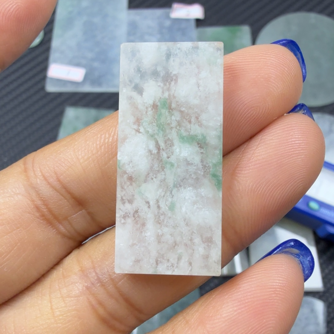 翡翠颈饰未镶嵌天然缅甸A货翡翠