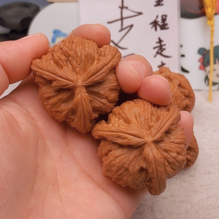 吊坠文玩核桃诚***下三棱