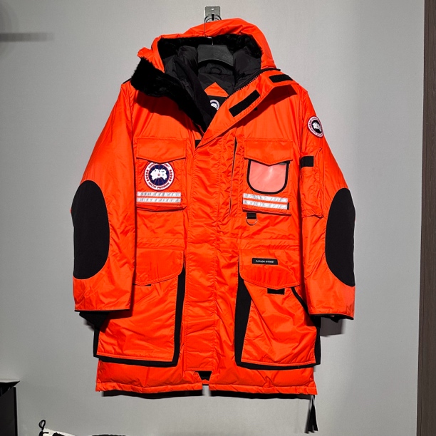 未使用 CANADA GOOSE Snow Mantra雪咒重磅羽绒登山服S码价19200