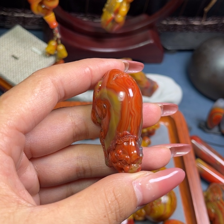 L***ལ玛瑙/玉髓未镶嵌颈饰