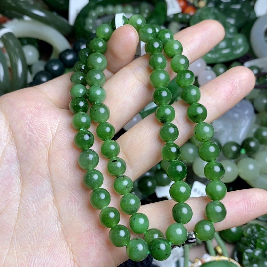 和田玉（碧玉）未镶嵌颈饰