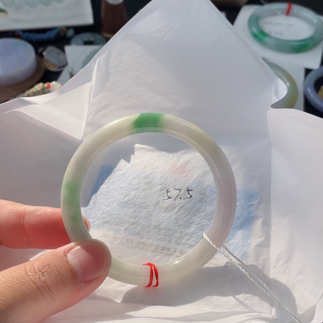 翡翠手镯未镶嵌57.5圆条