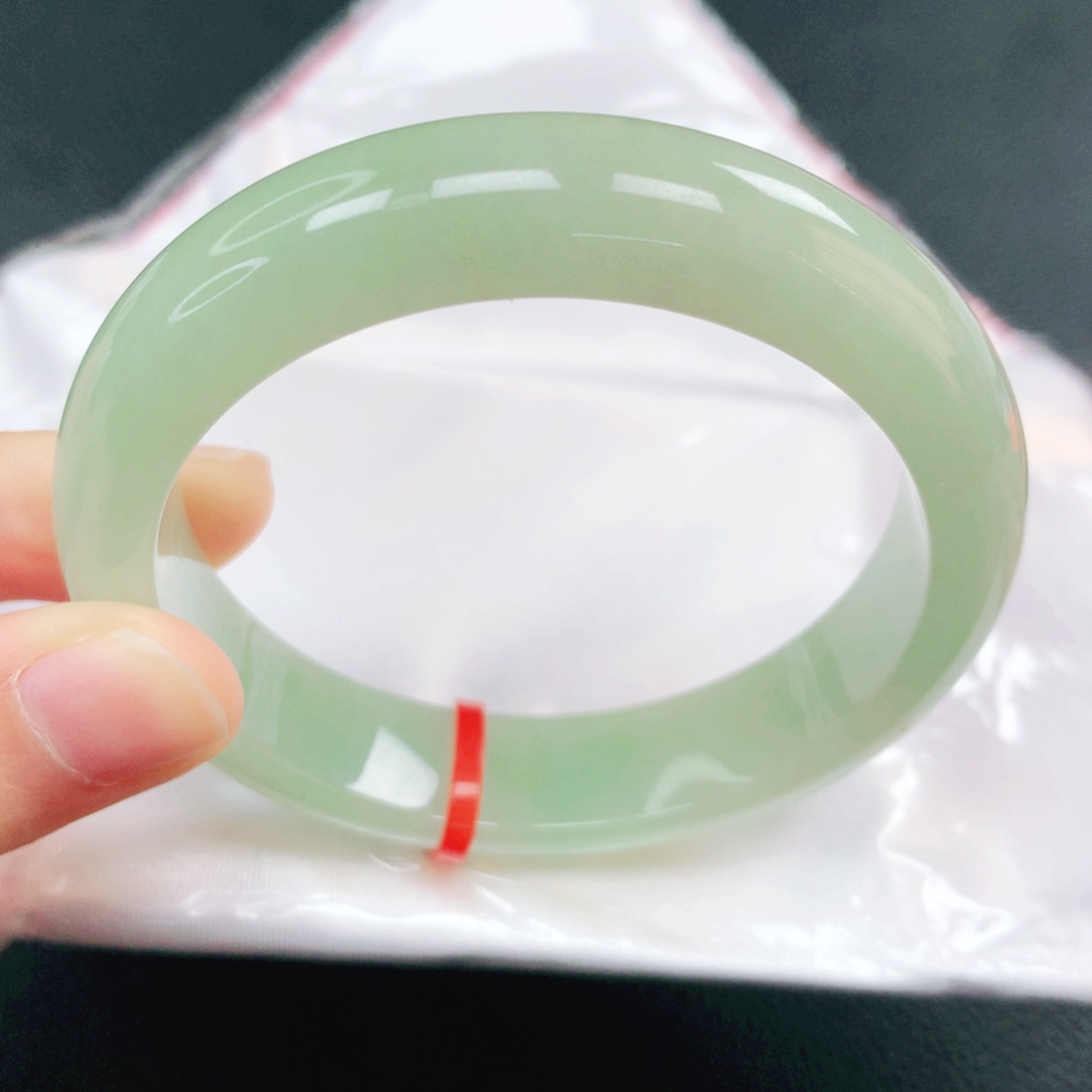 翡翠未镶嵌手镯53圈