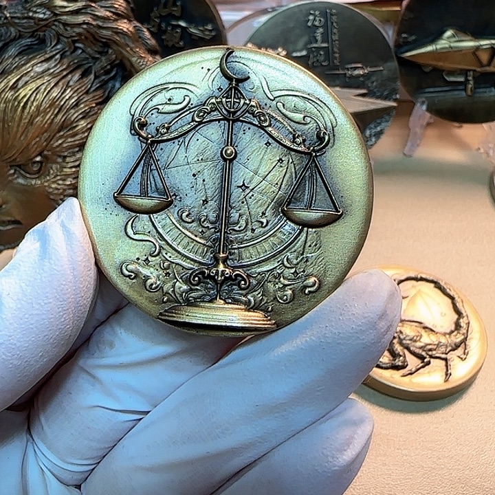 其他普通金属天平座铜章