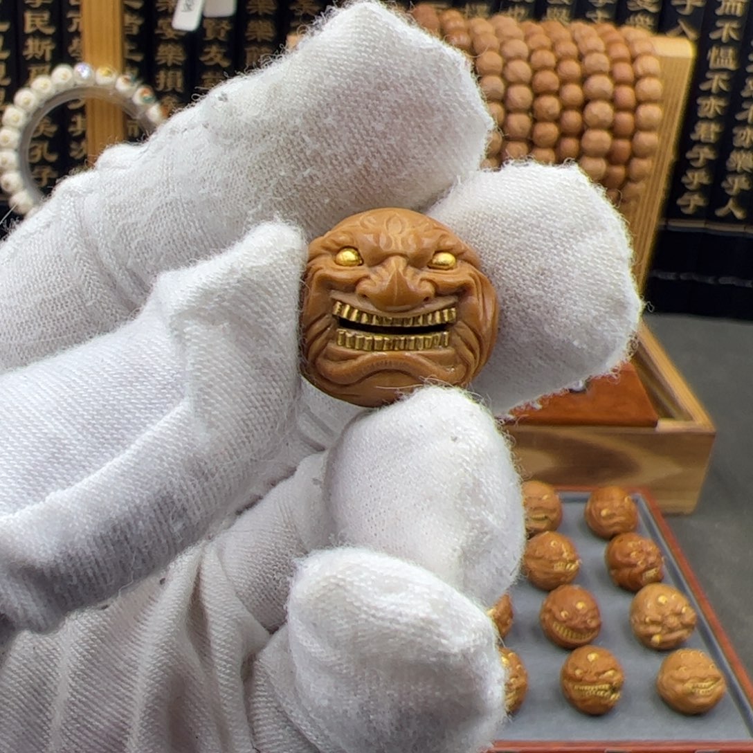 吊坠猴头核桃恶僧