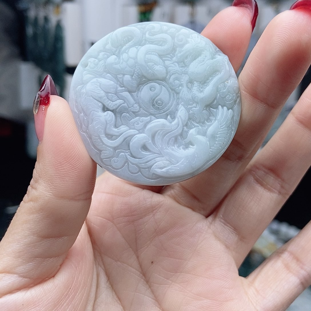 翡翠颈饰14K金镶嵌翡翠