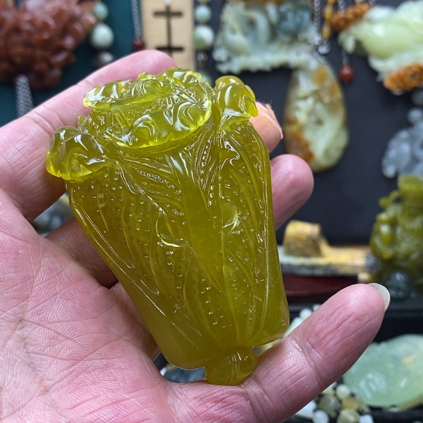 【闪购商品】蛇纹石玉把件未镶嵌