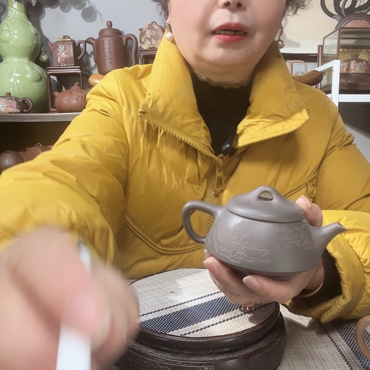 紫泥茶壶诗**霄原矿紫砂壶