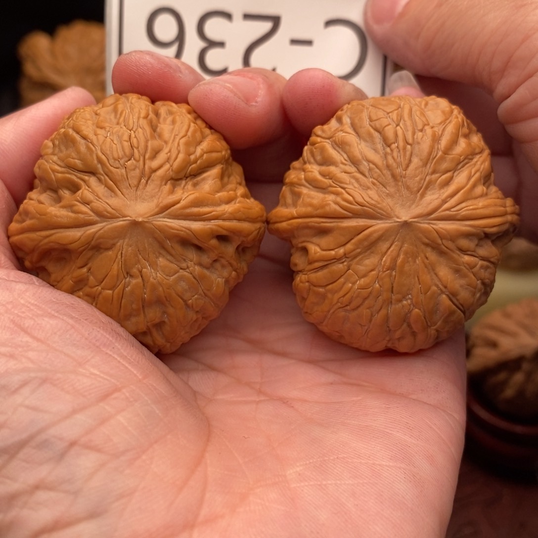 文玩核桃把件铁锤42