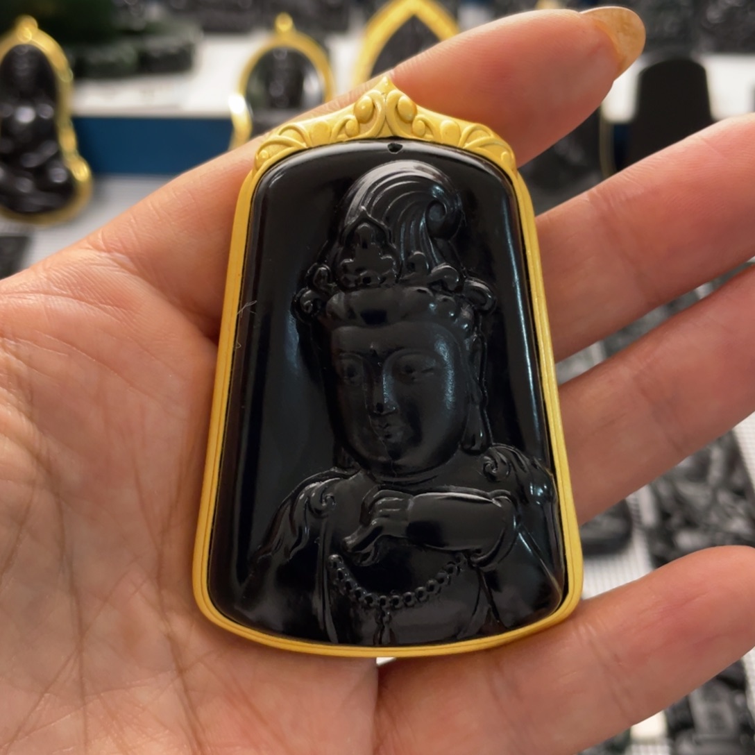 蛇纹石玉吊坠银S925镶嵌超**想