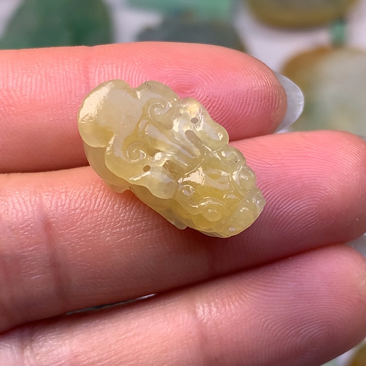 定制翡翠未镶嵌翡翠