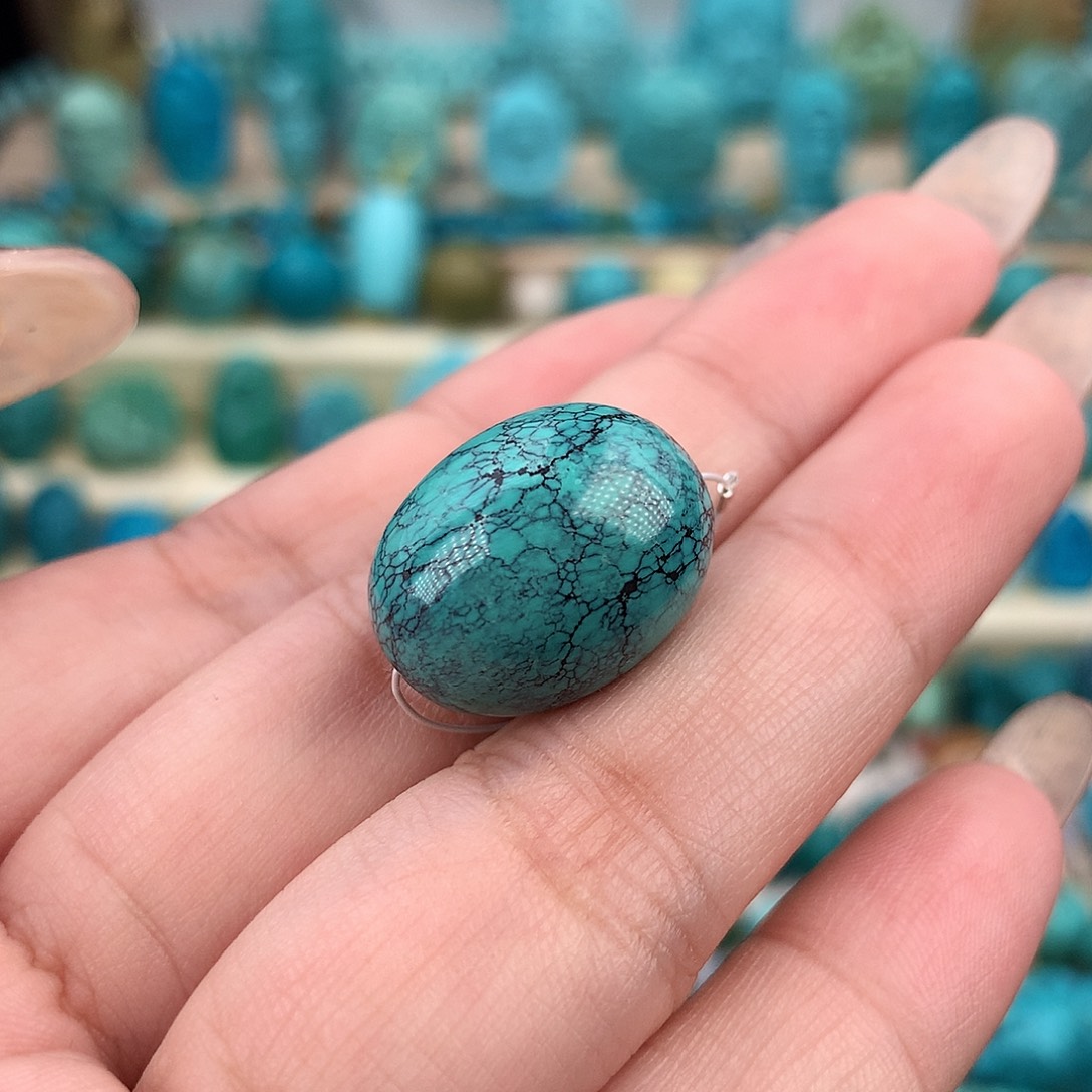 绿松石未镶嵌珠宝奇石