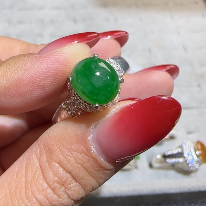 定制翡翠未镶嵌翡翠