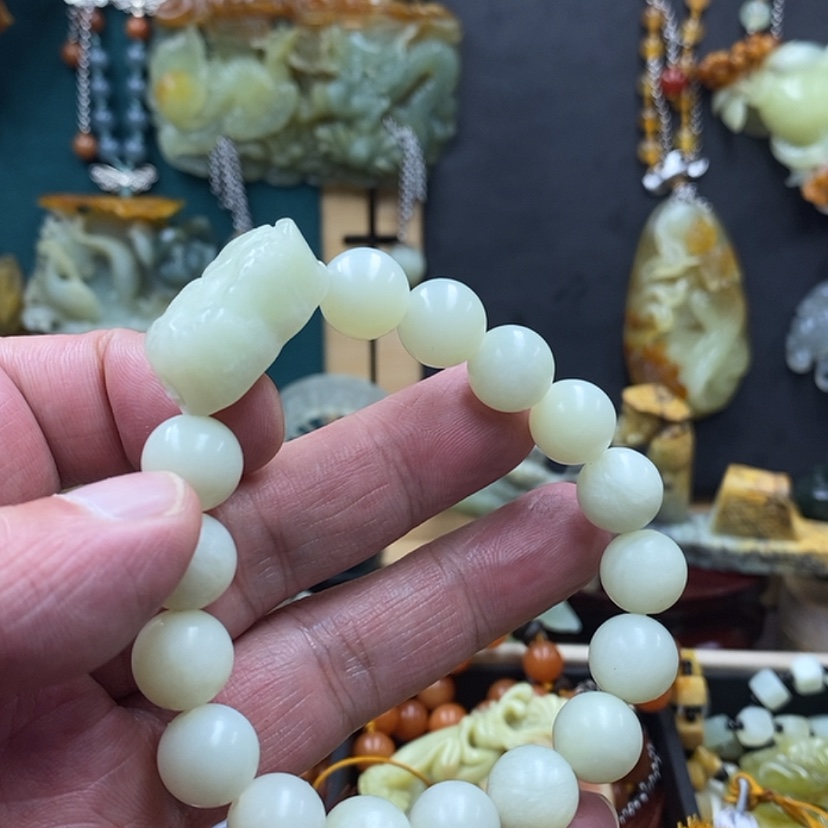 【闪购商品】蛇纹石玉手链未镶嵌