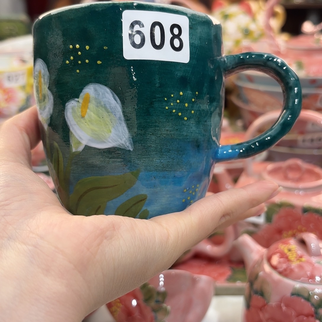 瓷片兔兔盖茨。兔兔