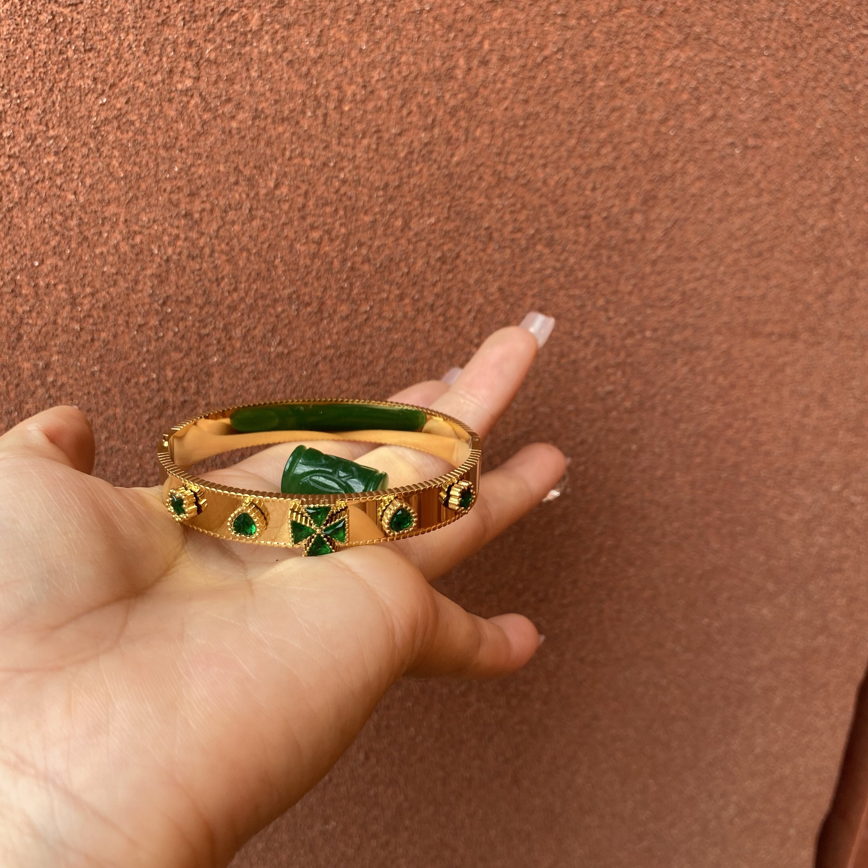 130-重工镶嵌手镯