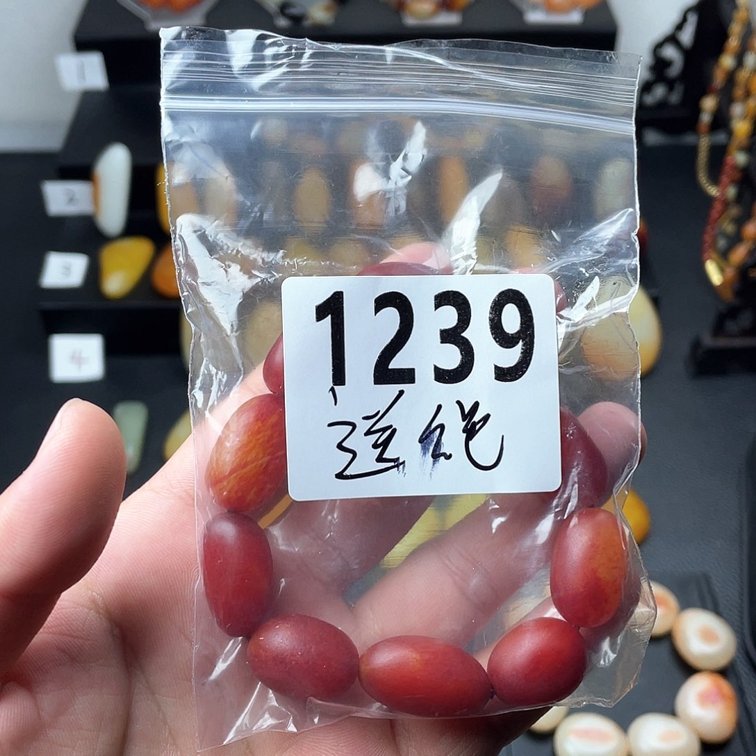 和田玉吊坠(赠链)未镶嵌皮*