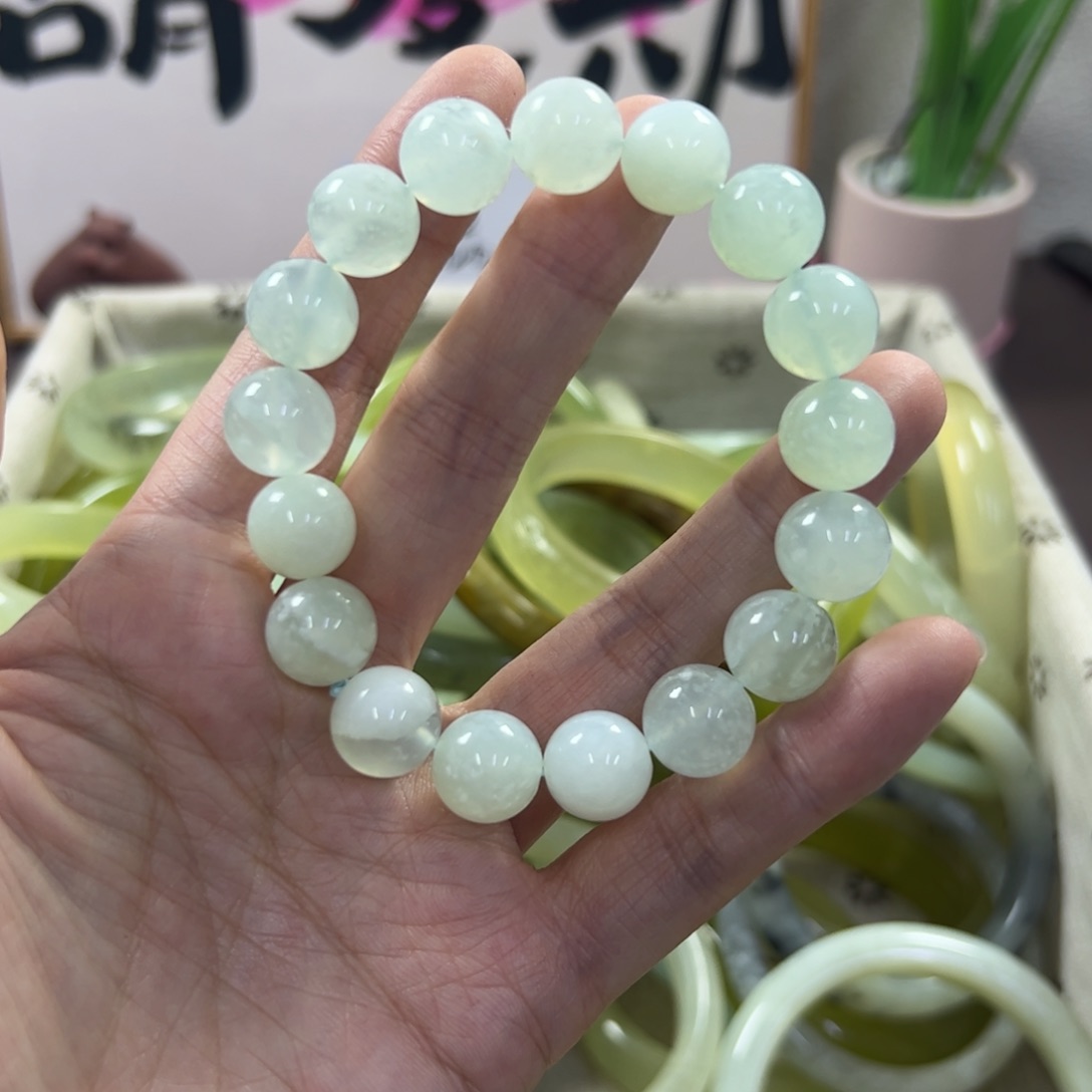蛇纹石玉手镯未镶嵌312