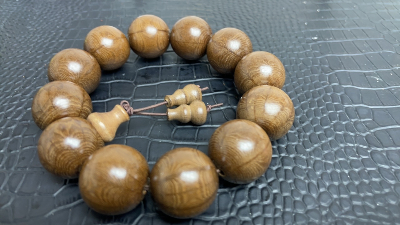 073成品文玩手串