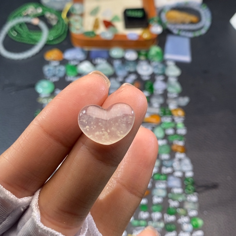 【闪购商品】翡翠挂件未镶嵌心