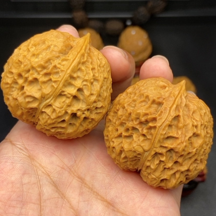 【闪购商品】文玩核桃把件42尺大寿桃49.2克