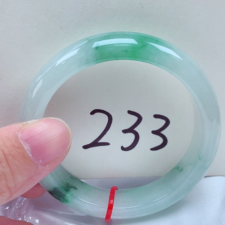 翡翠未镶嵌手镯翡翠