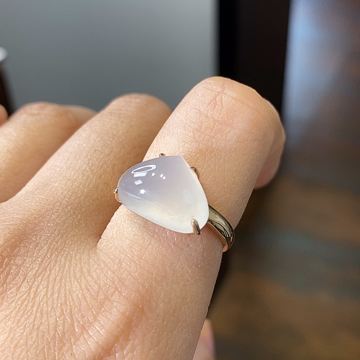 翡翠18K金镶嵌戒指