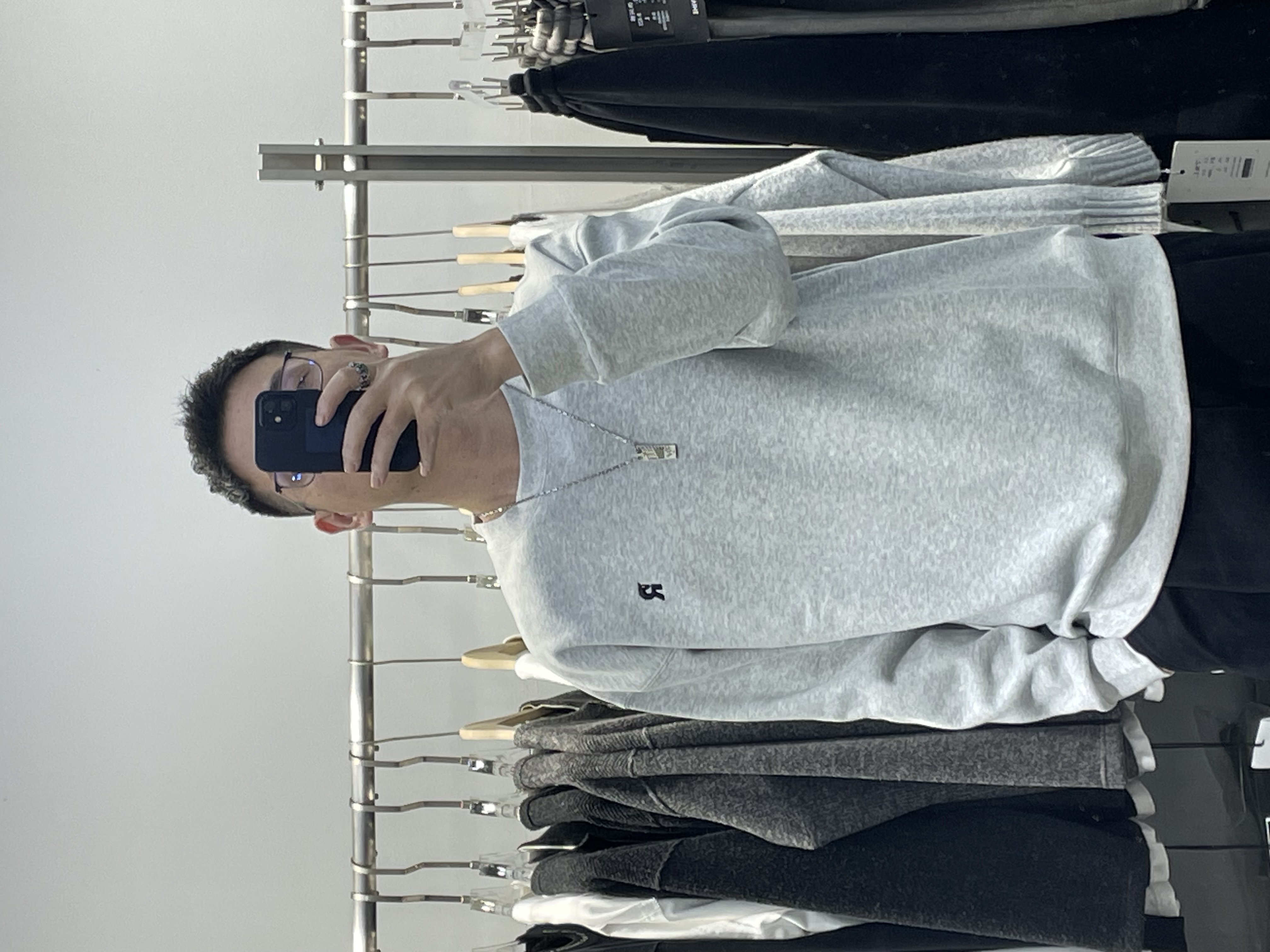 2025冬男士加绒刺绣R圆领套头长袖卫衣休闲宽松简约打底百搭时尚