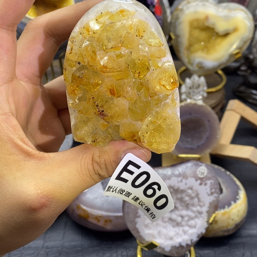 水晶大型摆件（非配饰）未镶嵌