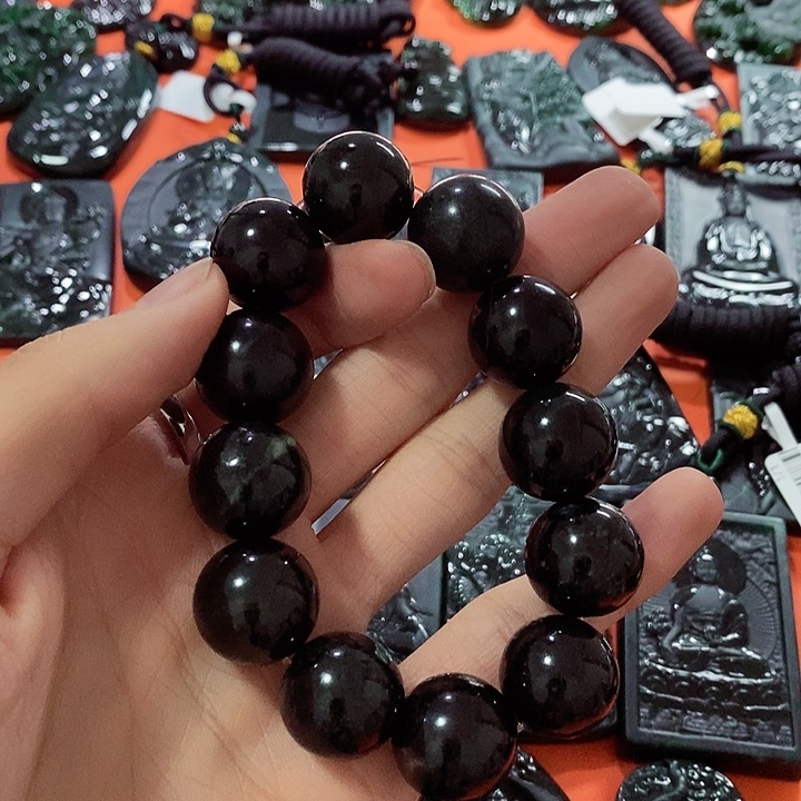 翡翠未镶嵌颈饰翡翠e