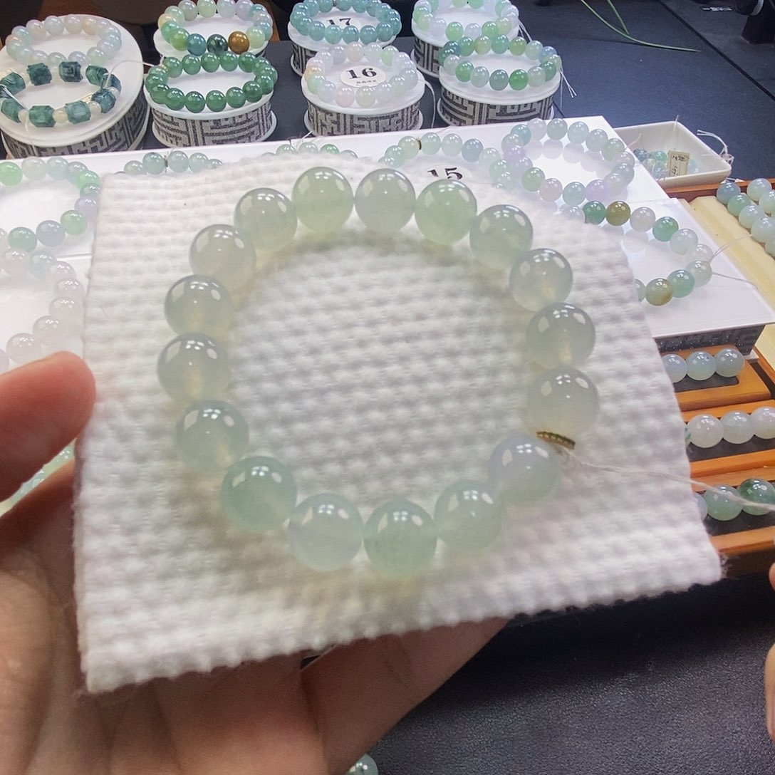 定制翡翠未镶嵌翡翠卡11
