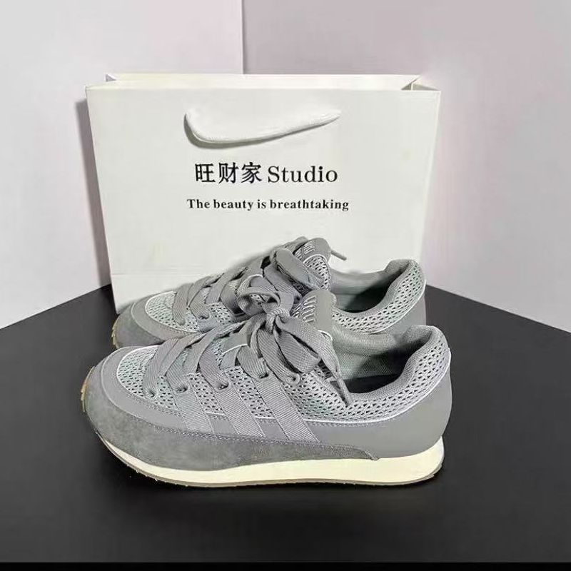 (鲨鱼面包)2025新款真皮软底厚底德训运动休闲鞋5K7-6506