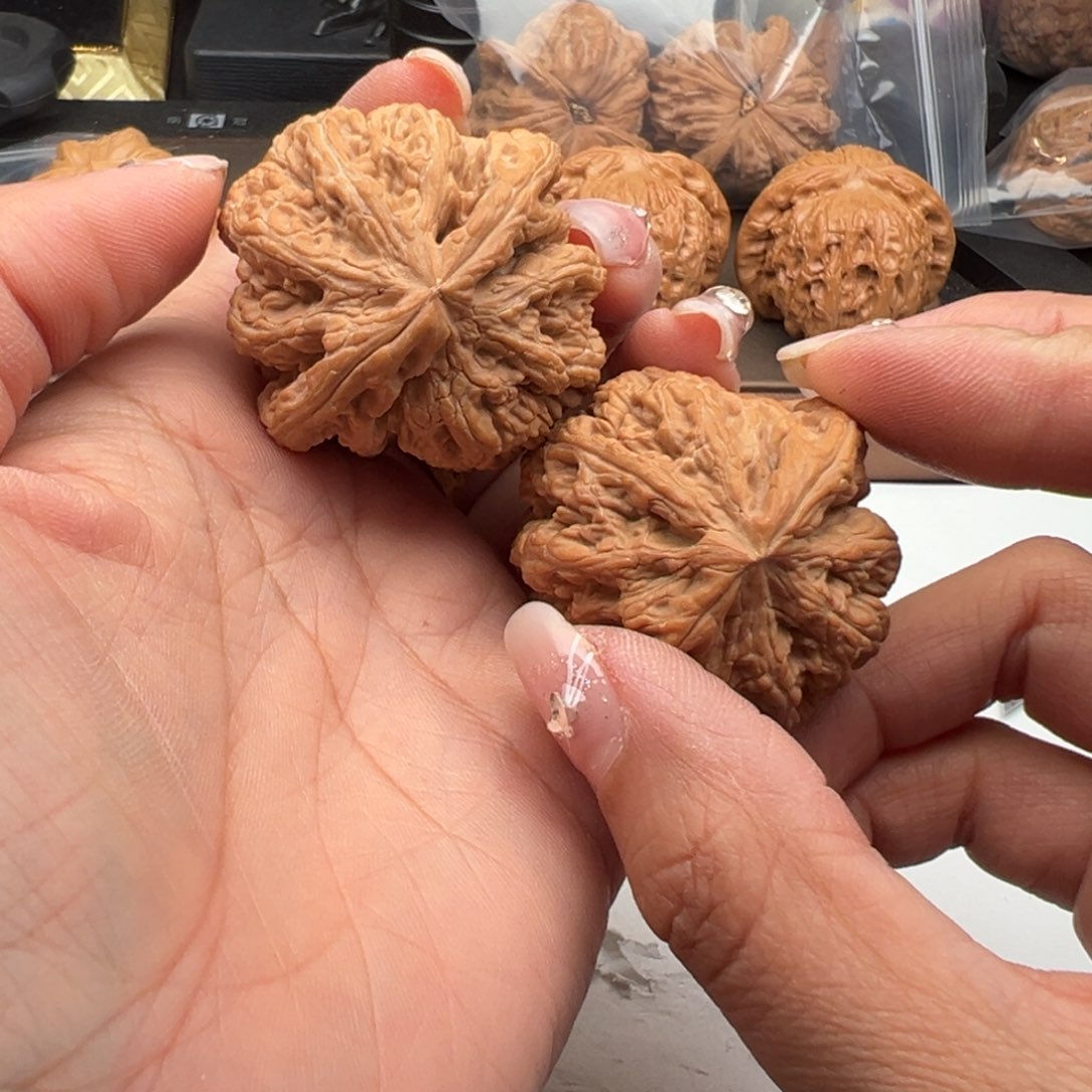 文玩核桃把件粗筋43