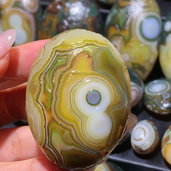 玛瑙/玉髓未镶嵌珠宝奇石31