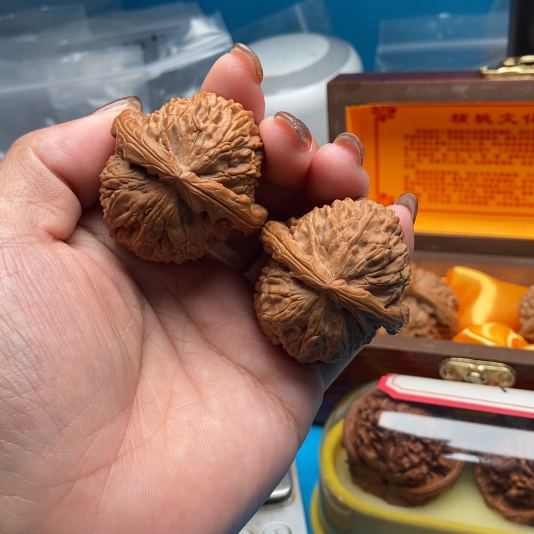 把件文玩核桃K**盛白狮子