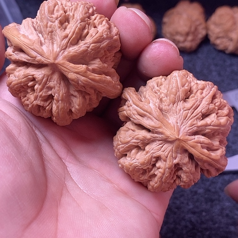 【闪购商品】文玩核桃吊坠49大粗筋