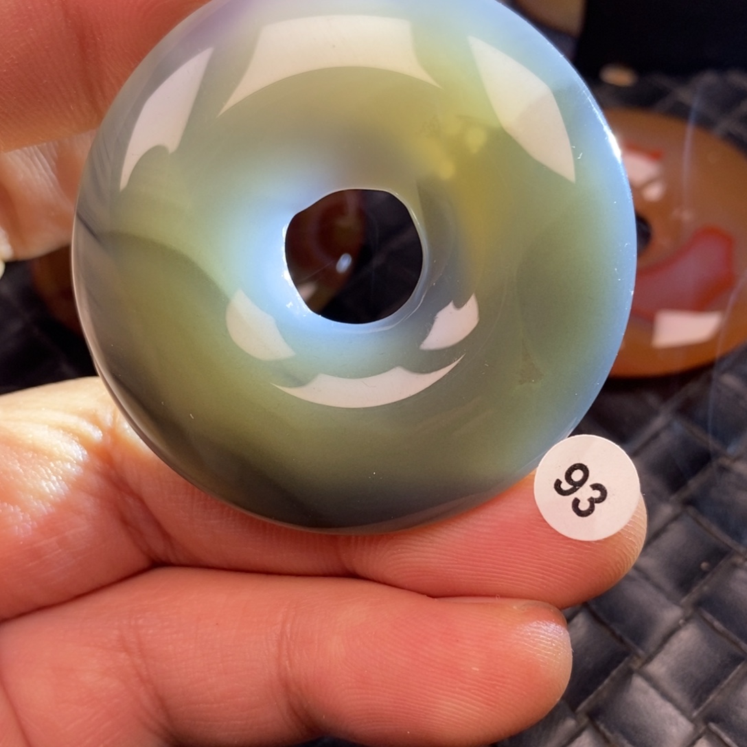 玛瑙/玉髓未镶嵌颈饰挂件