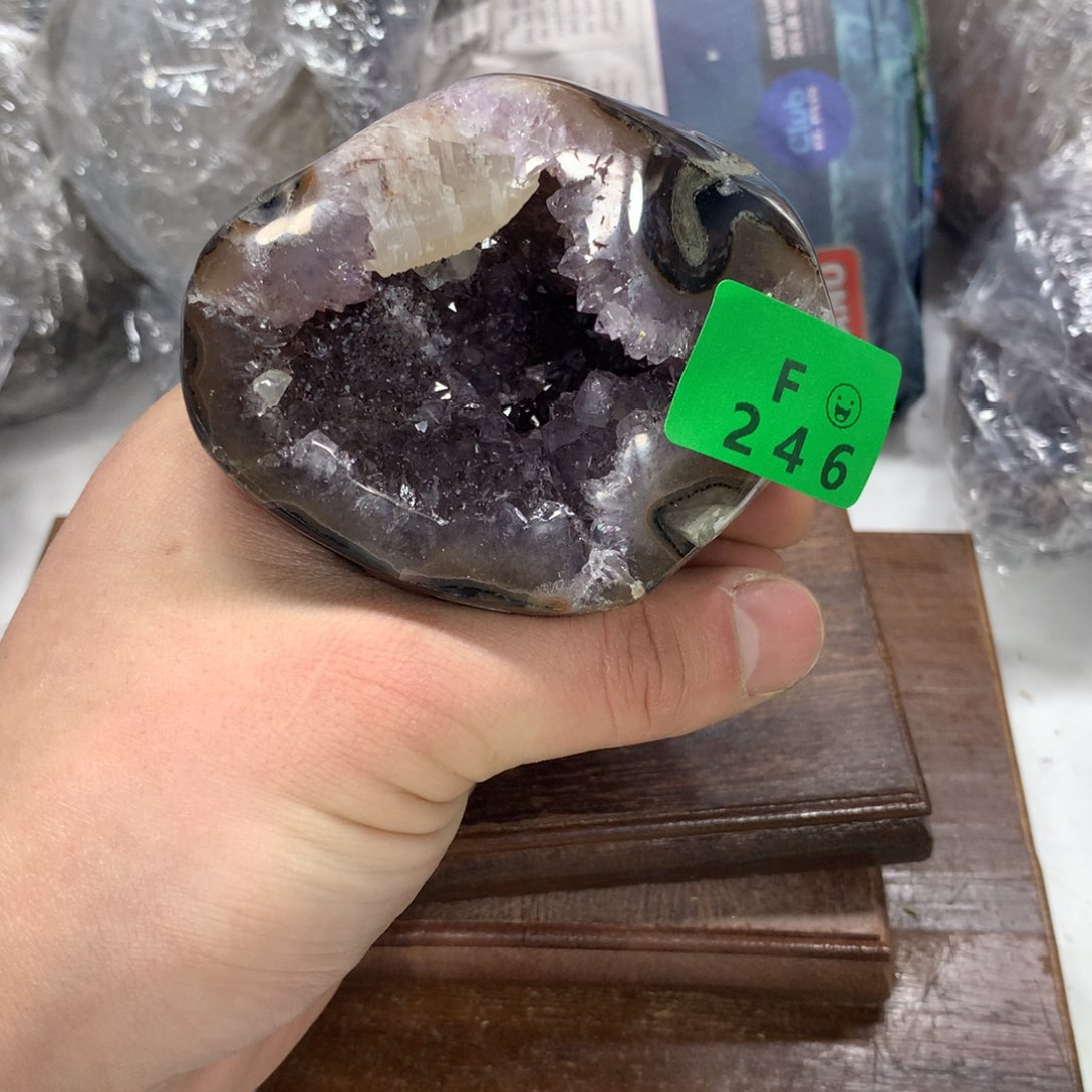 紫晶大型摆件（非配饰）未镶嵌