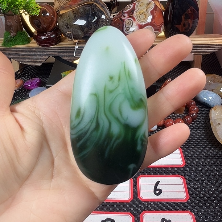 玛瑙/玉髓未镶嵌珠宝奇石