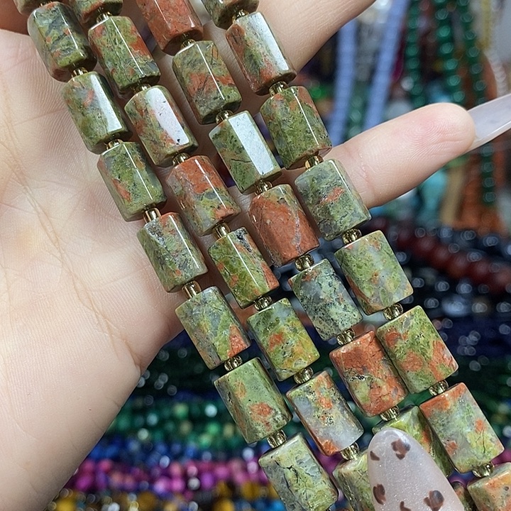 玛瑙/玉髓未镶嵌珠宝半成品天然花绿宝卡8*11mm