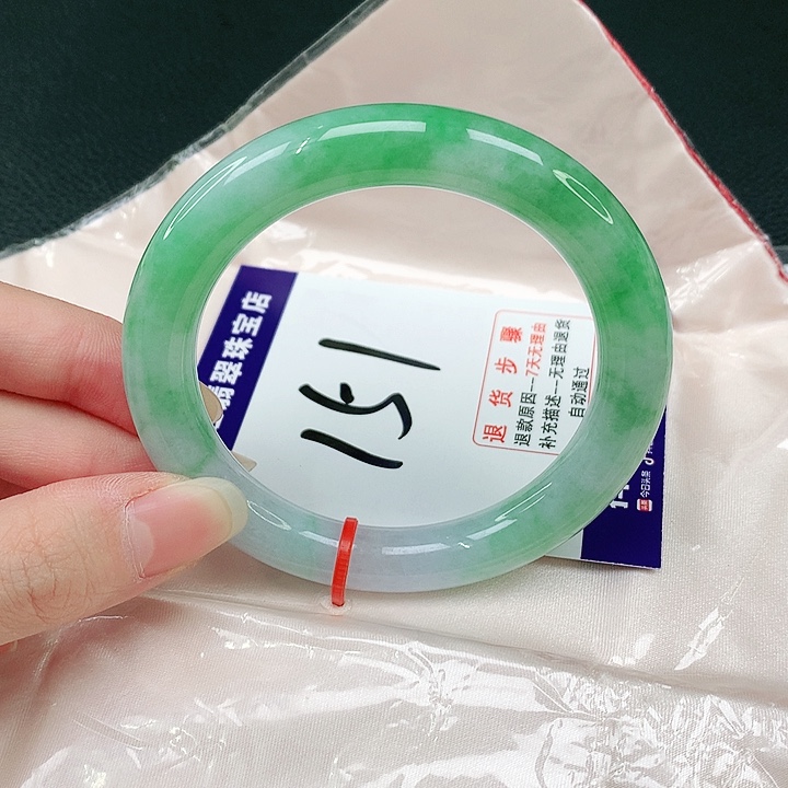 未镶嵌手镯（圆镯）翡翠翡翠手镯