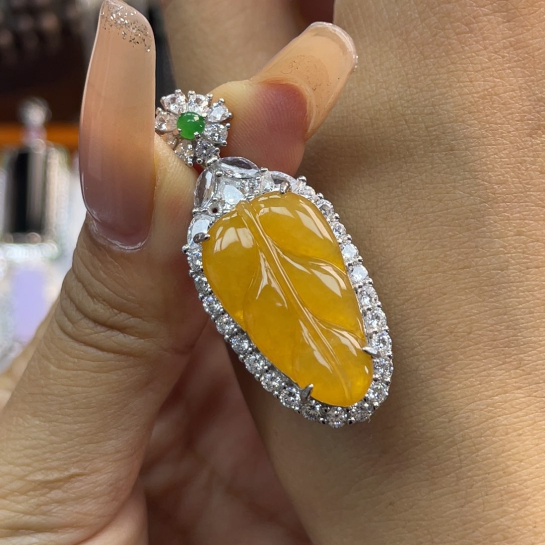 颈饰银S925镶嵌翡翠沈*锜吊坠