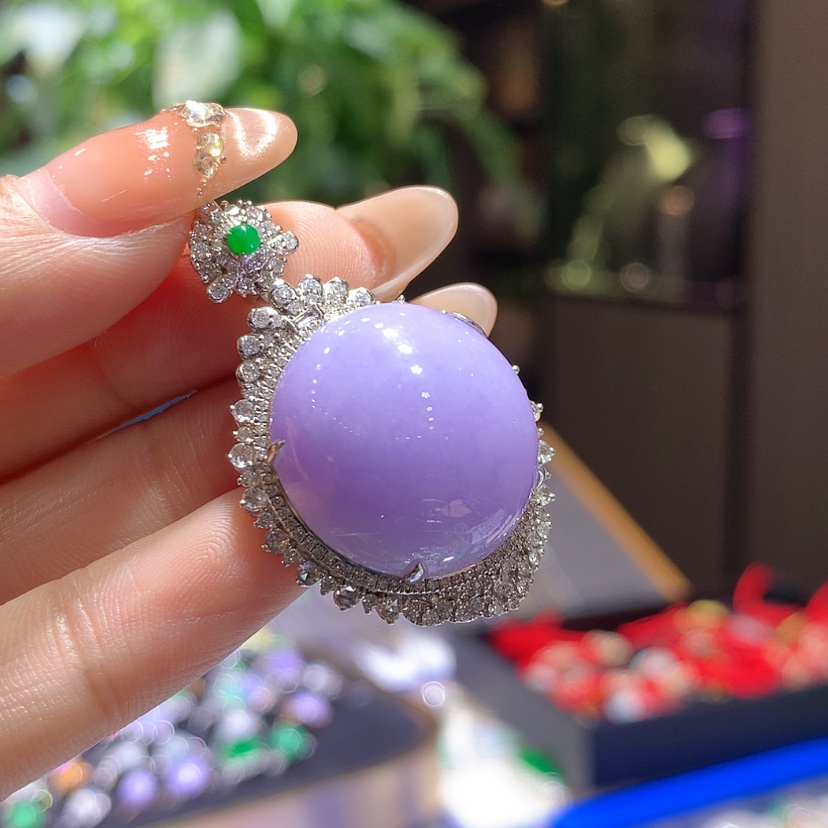 【闪购商品】翡翠吊坠(不含链)18K金镶嵌清**嘟