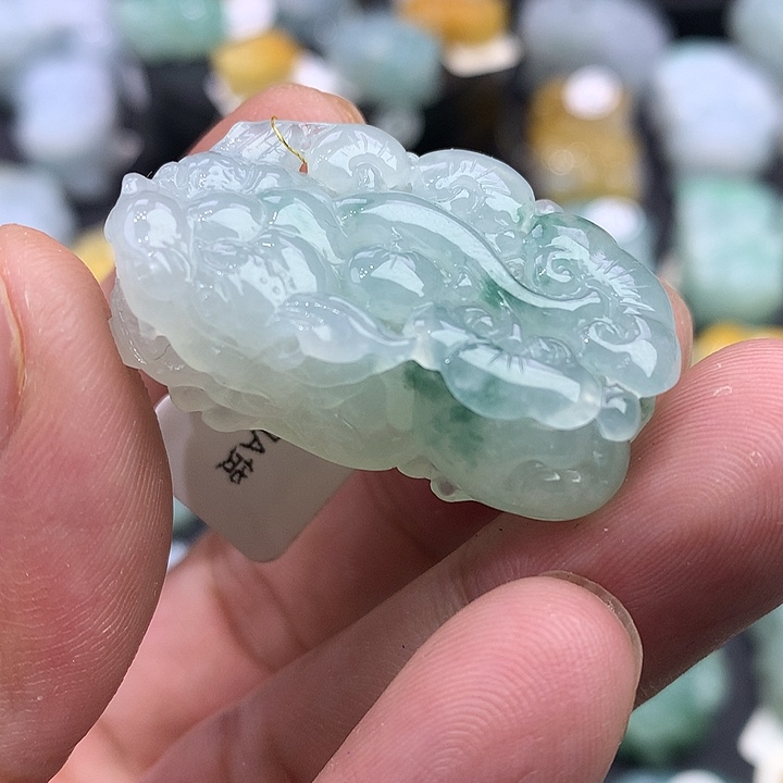 翡翠未镶嵌颈饰天然缅甸翡翠貔貅吊坠