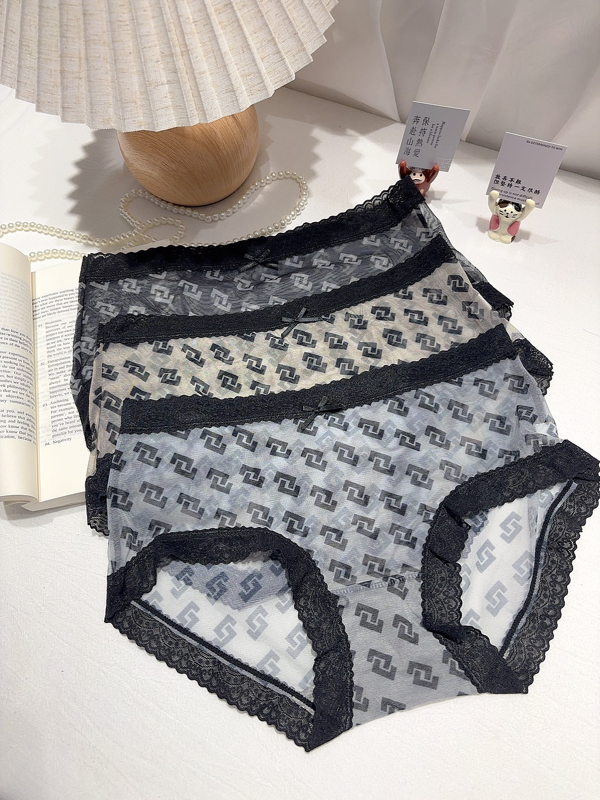 清 法式中腰软蕾丝女士内裤