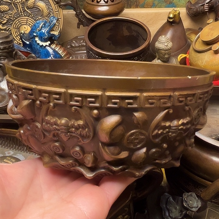 精美铜器批发档口