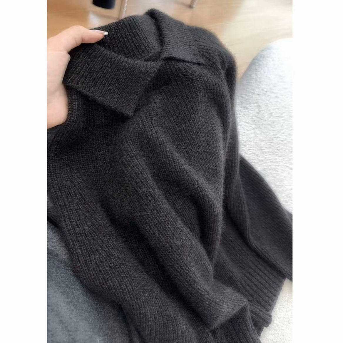 简约慵懒风黑灰色上衣冬季2025新款套头翻领宽松显瘦休闲针织衫57